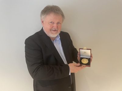 Knut-har-medalj